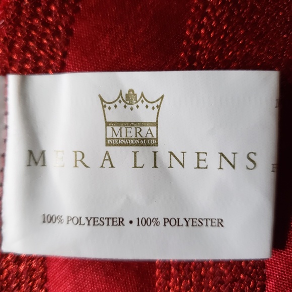 Mera Linens Christmas Red Placemats - Picture 4 of 5